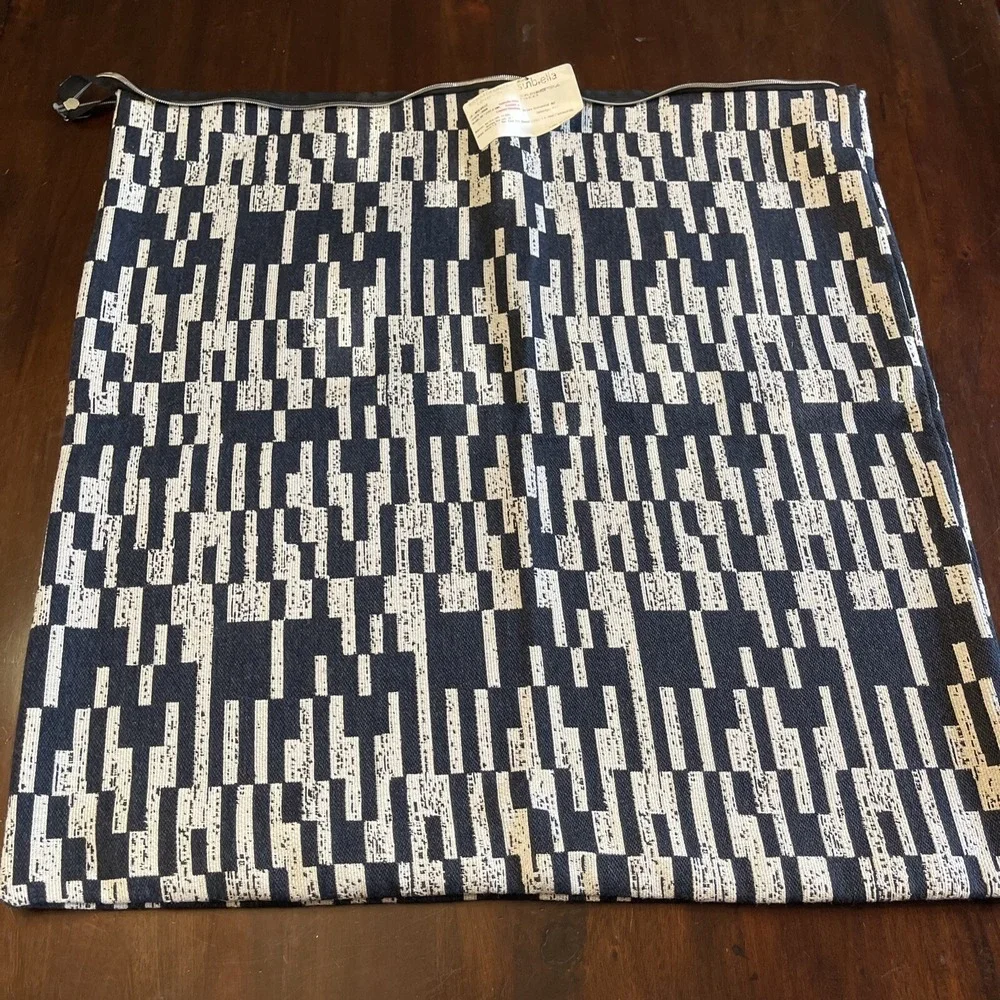 Sunbrella Pillow Cushion Cover Indoor Outdoor Richard Frinier Fabric Sample Navy